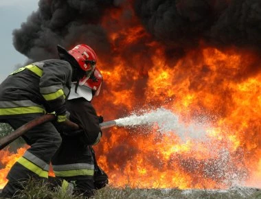 Ένας νεκρός από τη φωτιά σε εμπορικό κέντρο της Μόσχας- 2 άτομα τραυματίστηκαν (φωτό, βίντεο)